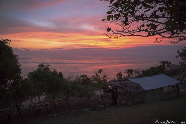 Фридайв-путешествие "Погружение". Kelingking Beach Фридайв-путешествие "Погружение". Kelingking Beach